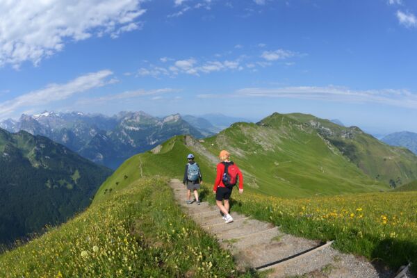 Tal- & Gipfeltour: Gratwanderweg Stoos